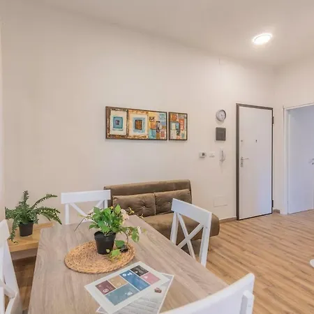 A 10 Min Da Sant'orsola - Interno 4 Con Design E Comfort Apartment *