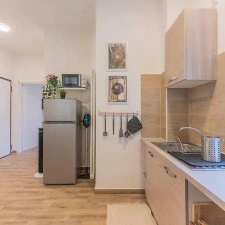 Apartment A 10 Min Da Sant'orsola - Interno 4 Con Design E Comfort *