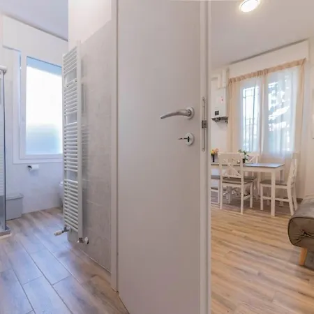 A 10 Min Da Sant'orsola - Interno 4 Con Design E Comfort Apartment *